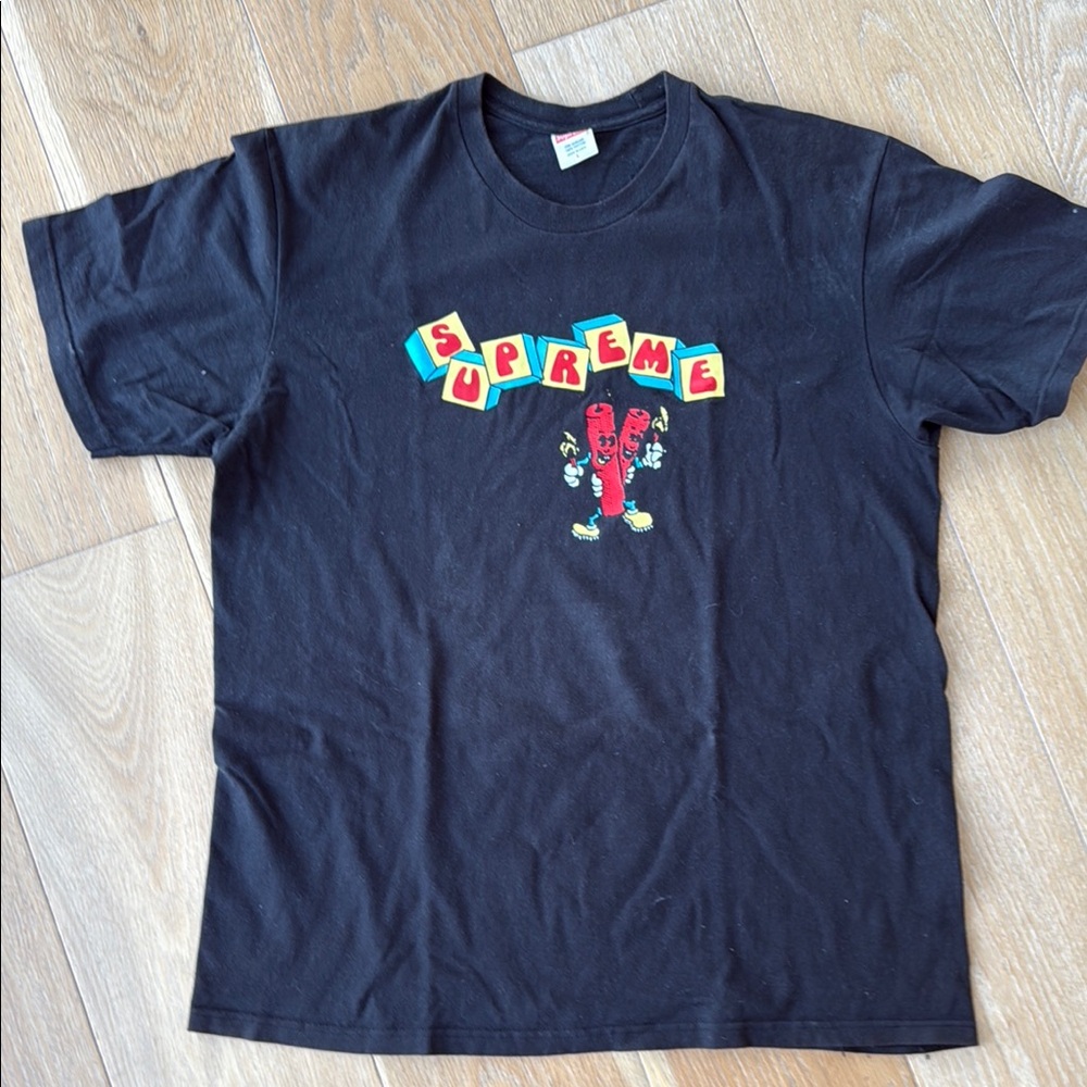 Supreme Black Short Sleeve Tee with Colorful Graphic Design